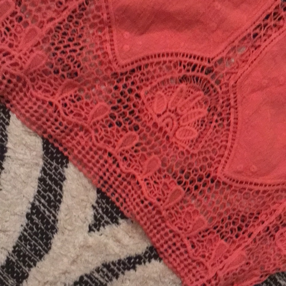 Laced top, elegant - Picture 7 of 7